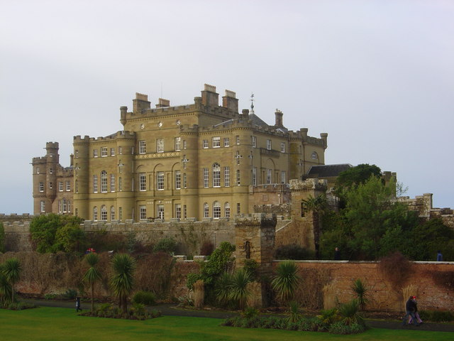 Archivo:Culzean Castle - geograph.org.uk - 172044.jpg