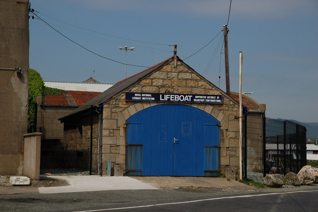 File:Old lifeboathouse at Kilkeel - geograph.org.uk - 251808.jpg