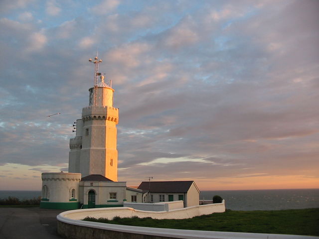 File:St Catherine's Lighthouse at Sunset.jpg