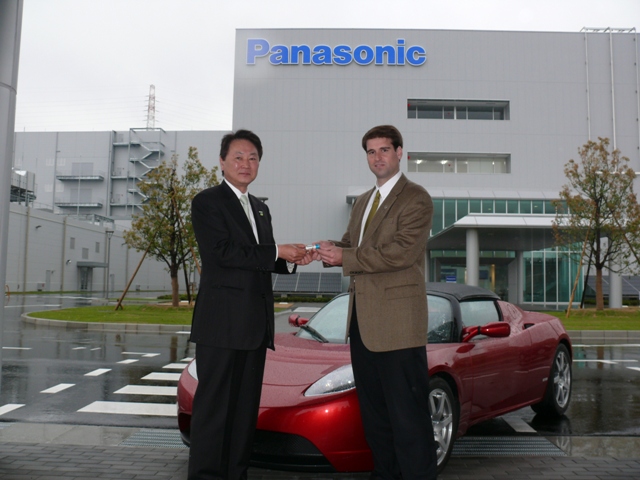 Archivo:Tesla Panasonic.jpg