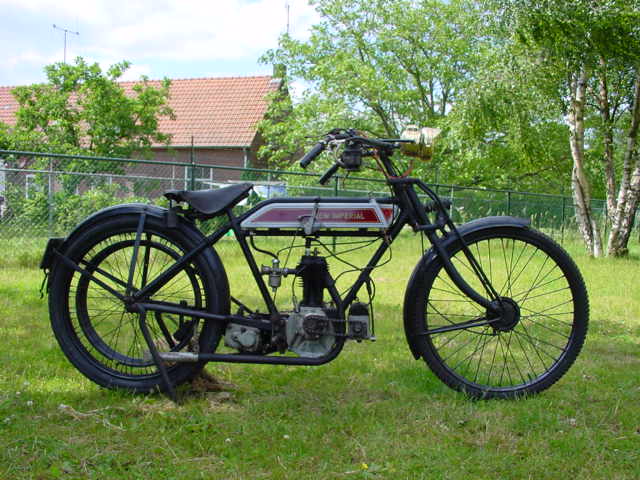 File:New Imperial Light Tourist 300 cc 1920.jpg