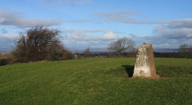 File:TorrisholmeBarrow.jpg