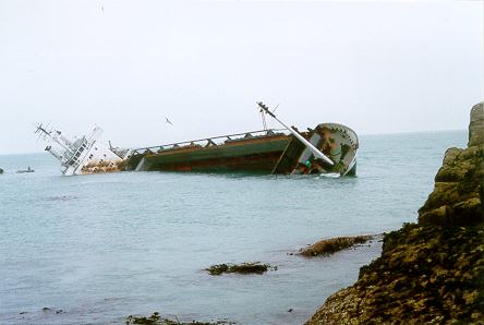 File:MV Cita wrecked on the Isles of Scilly.jpg