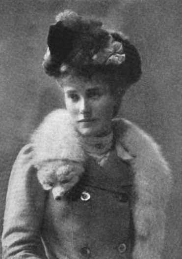 File:Myra Orde-Powlett (1879–1973).png