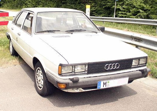 Файл:Audi 80 CL DoppelSW.jpg