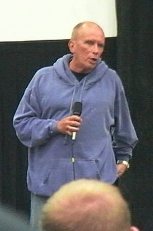 Файл:Peter Weller in September 2011.jpg