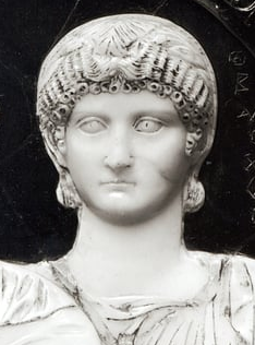 Archivo:Maria, wife of Honorius Cameo.png