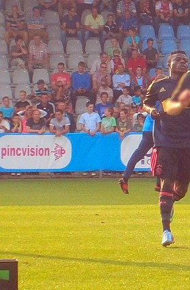 File:Moses Simon.jpg