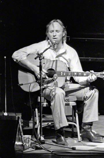 File:Stephen Stills 1978 by Mitchell Weinstock.jpg