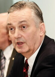 File:Zlatko Lagumdžija parlament (cropped).jpg