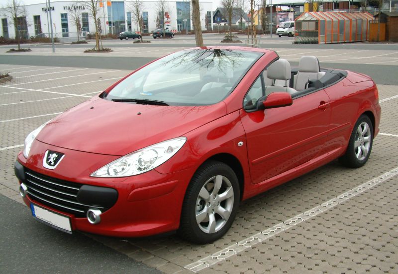 Archivo:Peugeot307cc babylonred.jpg