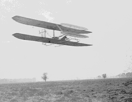 File:WrightFlyer1904Circling.jpg