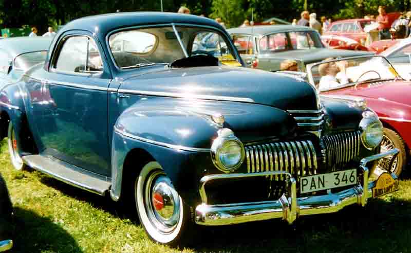 File:De Soto Custom Coupe 1941.jpg