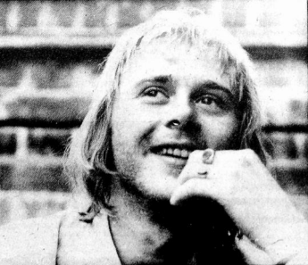 File:Danny Kirwan (1975).png