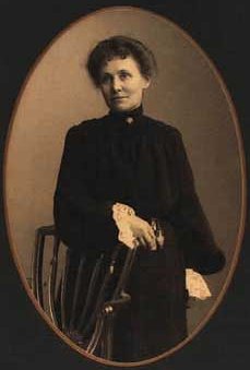 File:Louise Nørlund by Laurberg.jpg