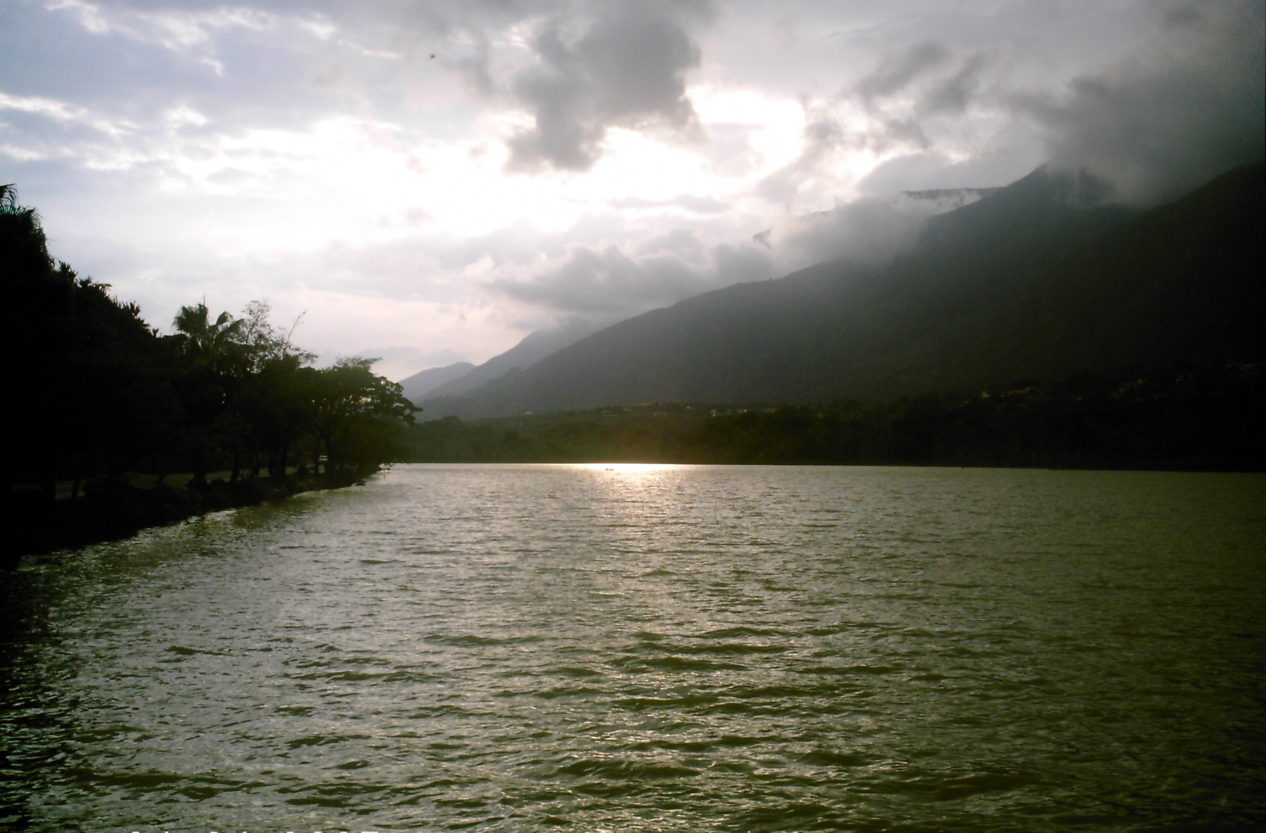 Vista de la laguna de urao 1