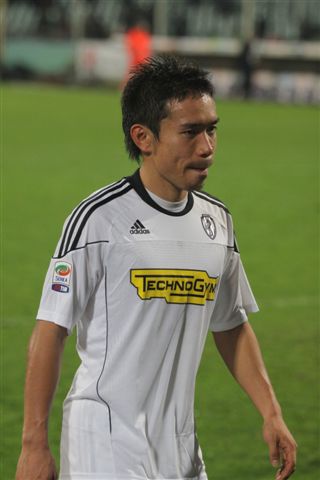 File:Yuto nagatomo (2).JPG