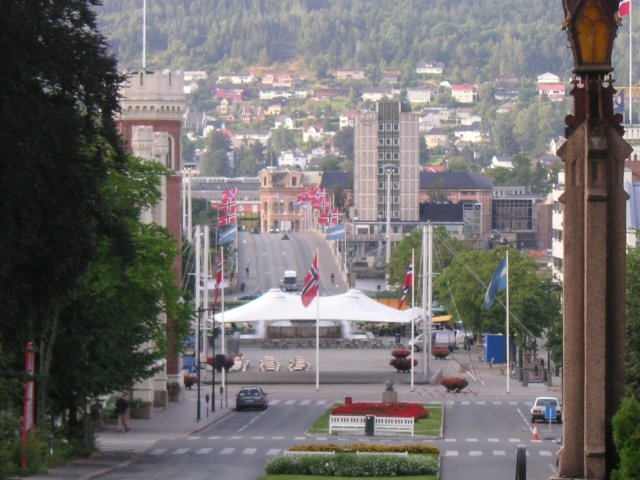 File:Drammensentral.jpg