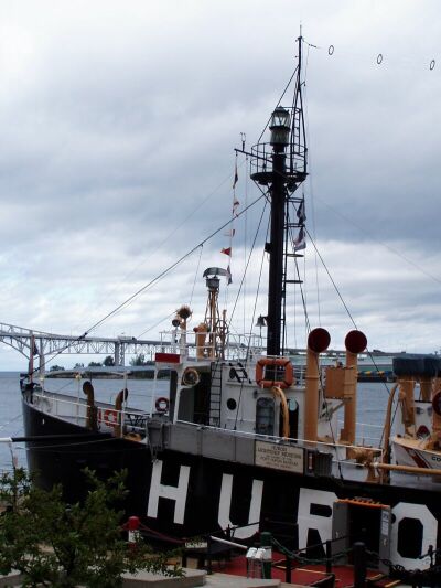 File:Huron Light Ship (Port Huron Mich).jpg