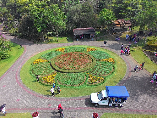 Файл:Taman Bunga Nusantara.png