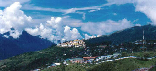 Файл:Tawang-town.jpg