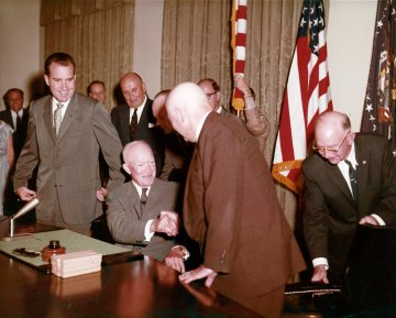 File:Alaska Statehood signing.jpg