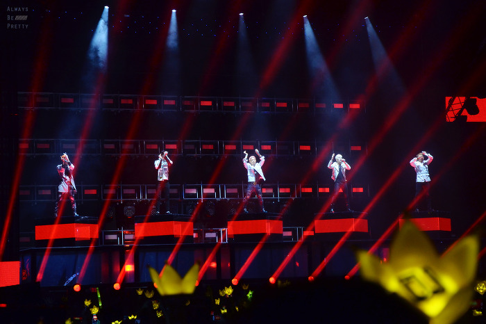 File:BIGBANG MADE TOUR IN DALIAN.jpg