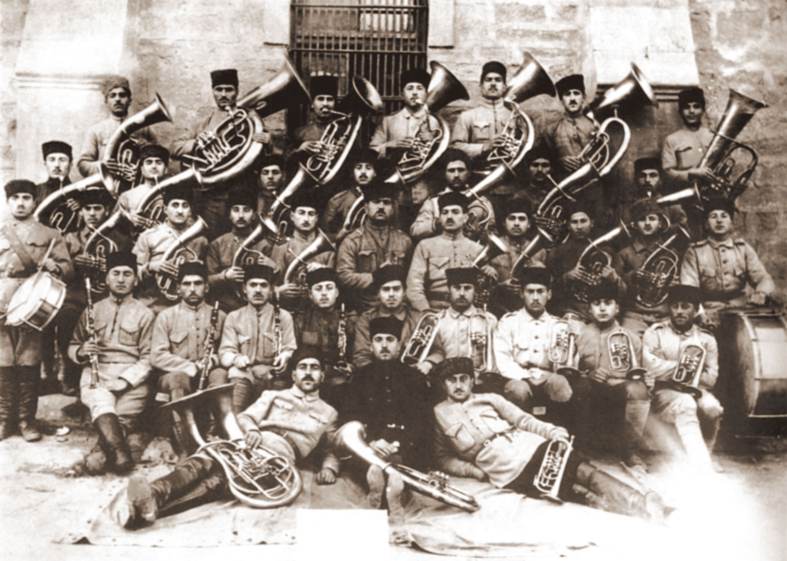 Файл:Orchestra of Army of the Azerbaijan Democratic Republic.jpg