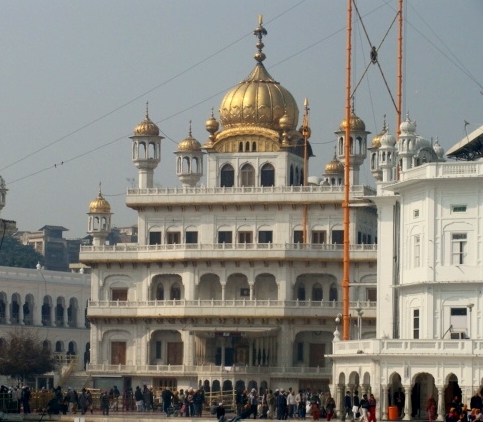 File:AkalTakhtGoldenTempleComplex.jpg