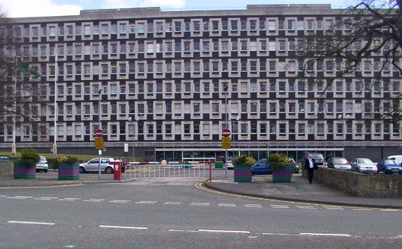 File:Flintshire Shire Hall, Mold.jpg