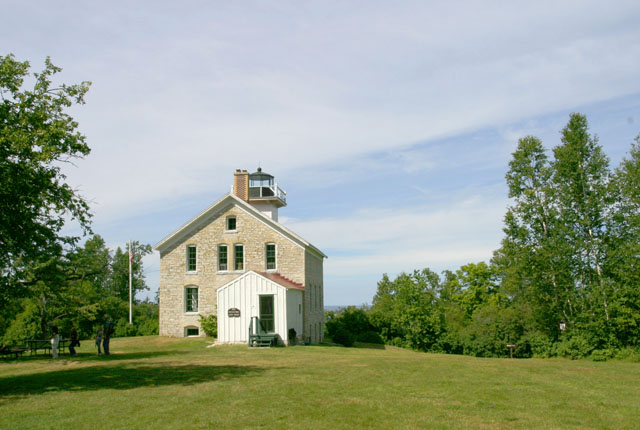 File:Potawatomi lighthouse.jpg