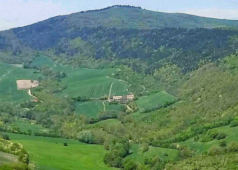 File:Monte Cornacchia viewed from Faeto.jpeg