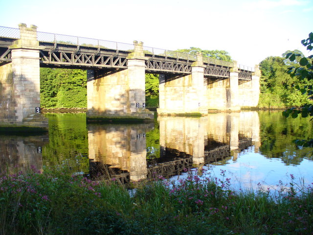 File:River Dee Railway Bridge - geograph.org.uk - 1445234.jpg