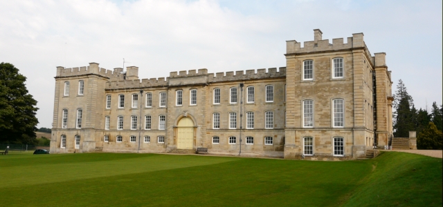 File:Kimbolton Castle 01.jpg