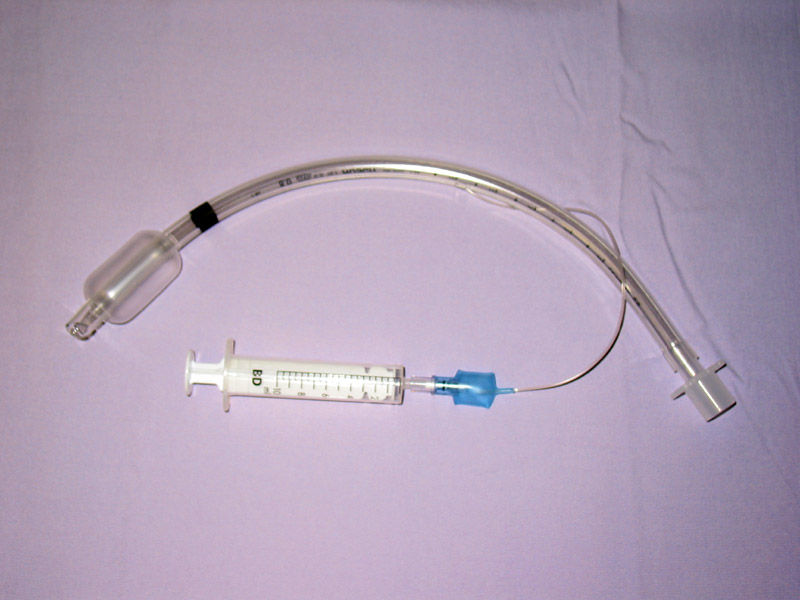 File:Sondeintubation.jpg