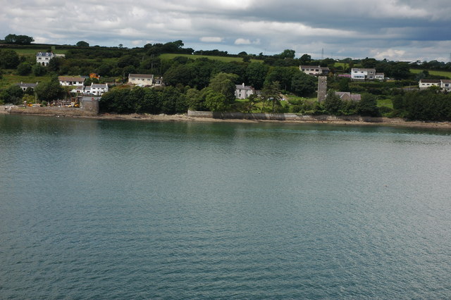 File:Llanstadwell, Milford Haven - geograph.org.uk - 532372.jpg