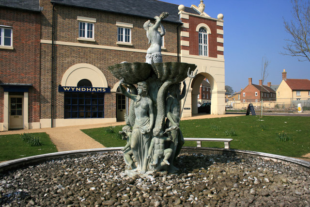 Файл:Fountain, Dinham Walk - geograph.org.uk - 384347.jpg