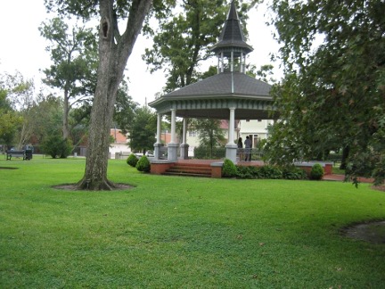 File:Marmion Park, The Heights, Houston.jpg