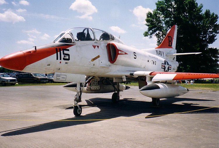 File:TA-4JSkyhawk01.JPG