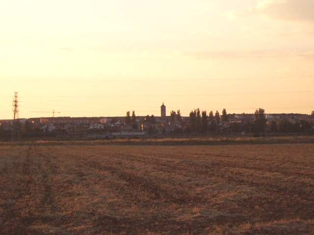 Archivo:Atardecer en Cabanillas del Campo.jpg