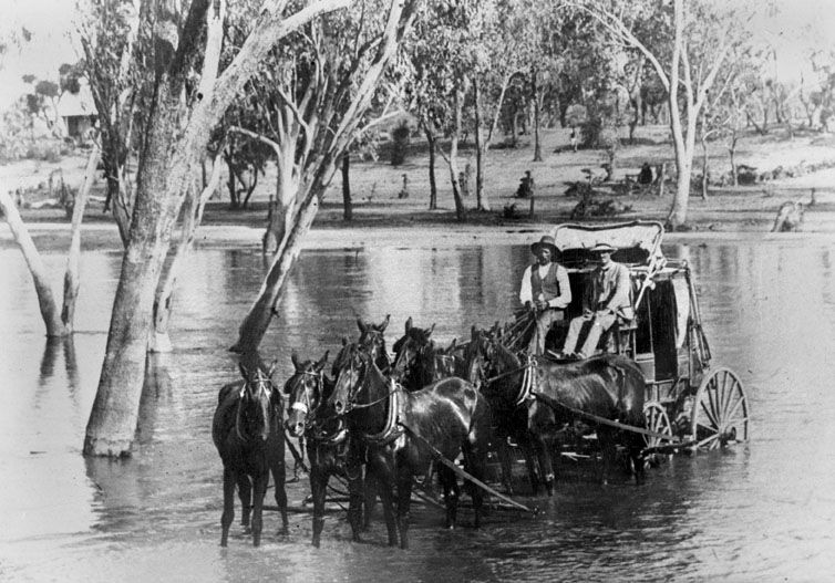 File:Cobb and Co coach, Old Gympie Road, Kallangur.jpg