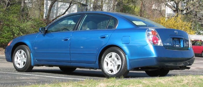 File:Nissan Altima rear.JPG