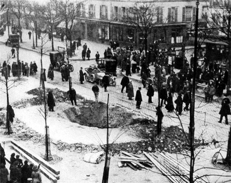 File:Zeppelin-Paris.jpg