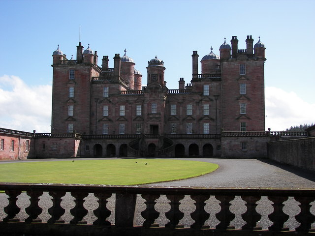 Файл:Drumlanrig Castle 01.jpg