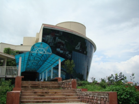 File:NLIUGyanmandir3.JPG