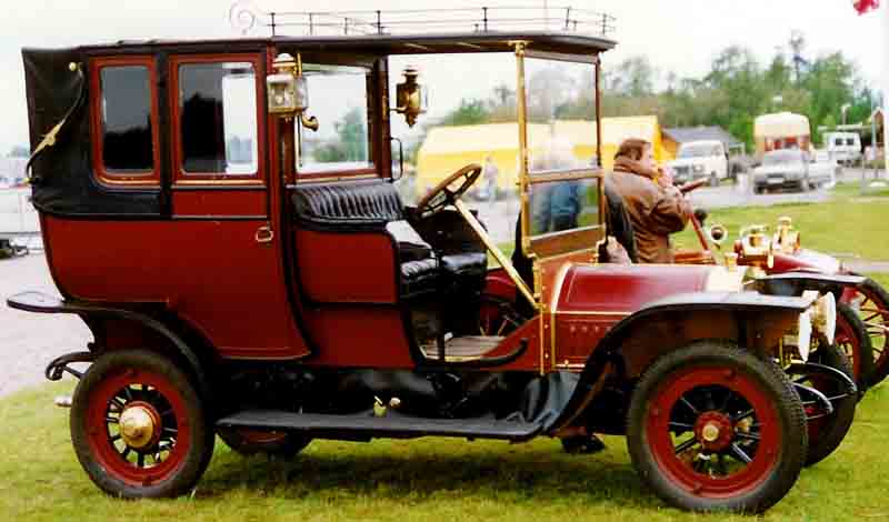 Файл:Peugeot Limousine 1908.jpg