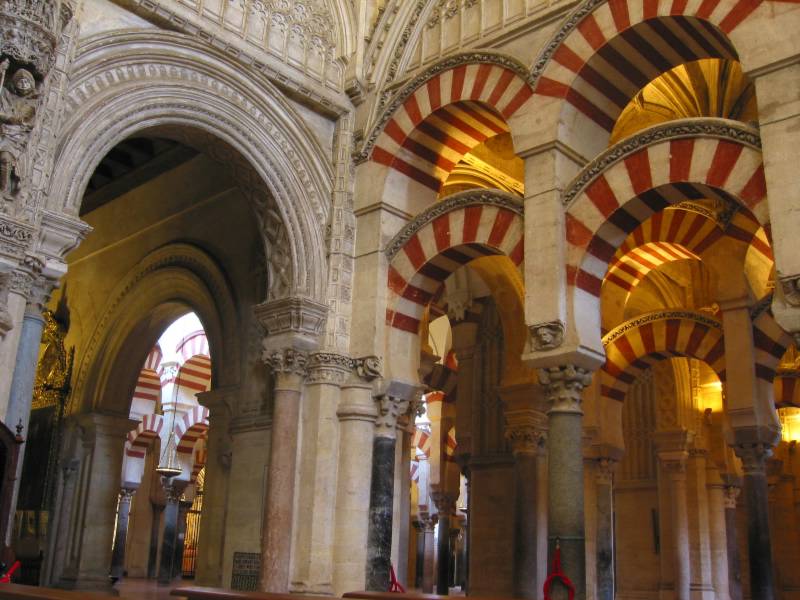 Archivo:Mezquita de Córdoba- arte mixto.jpg