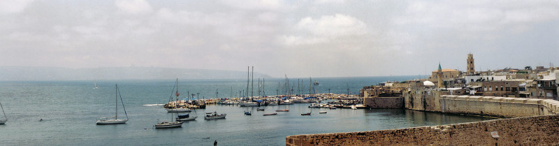 File:Puertoakko.jpg