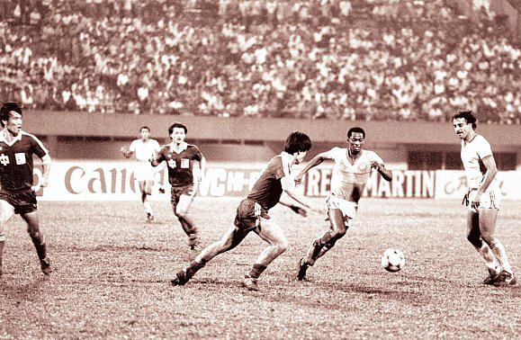 File:Asian Cup 1984, match Saudi Arabia and China.jpg