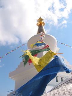 File:Stupa Benalmadena - Oct 2003.jpg